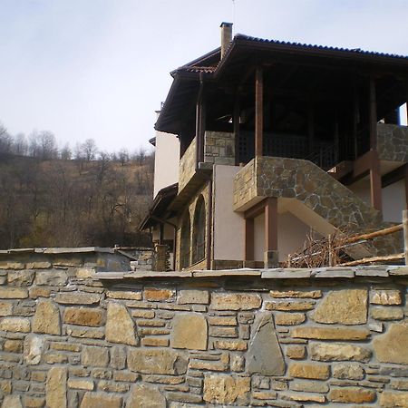 Family Hotel Balkana Apriltsi (Lovech) Exterior foto