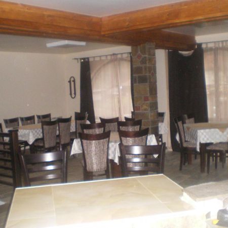 Family Hotel Balkana Apriltsi (Lovech) Exterior foto