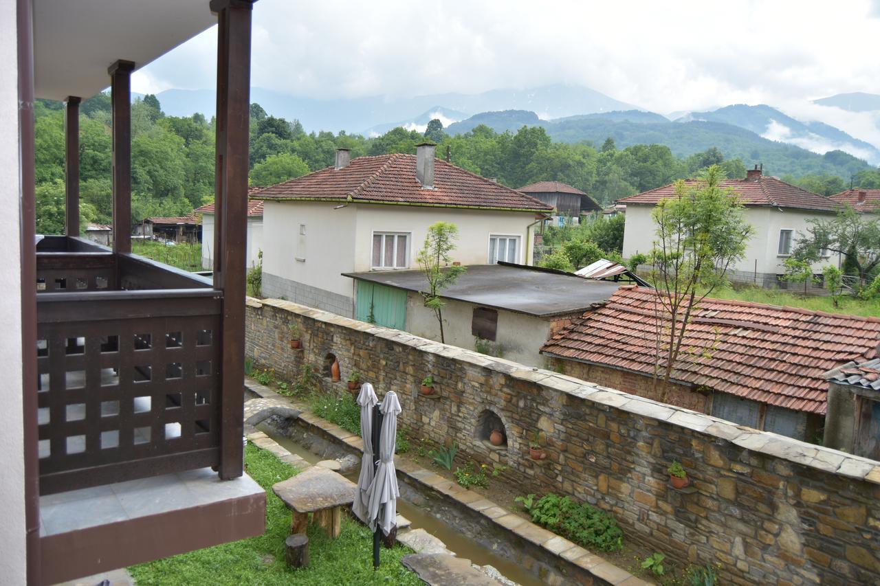 Family Hotel Balkana Apriltsi (Lovech) Exterior foto