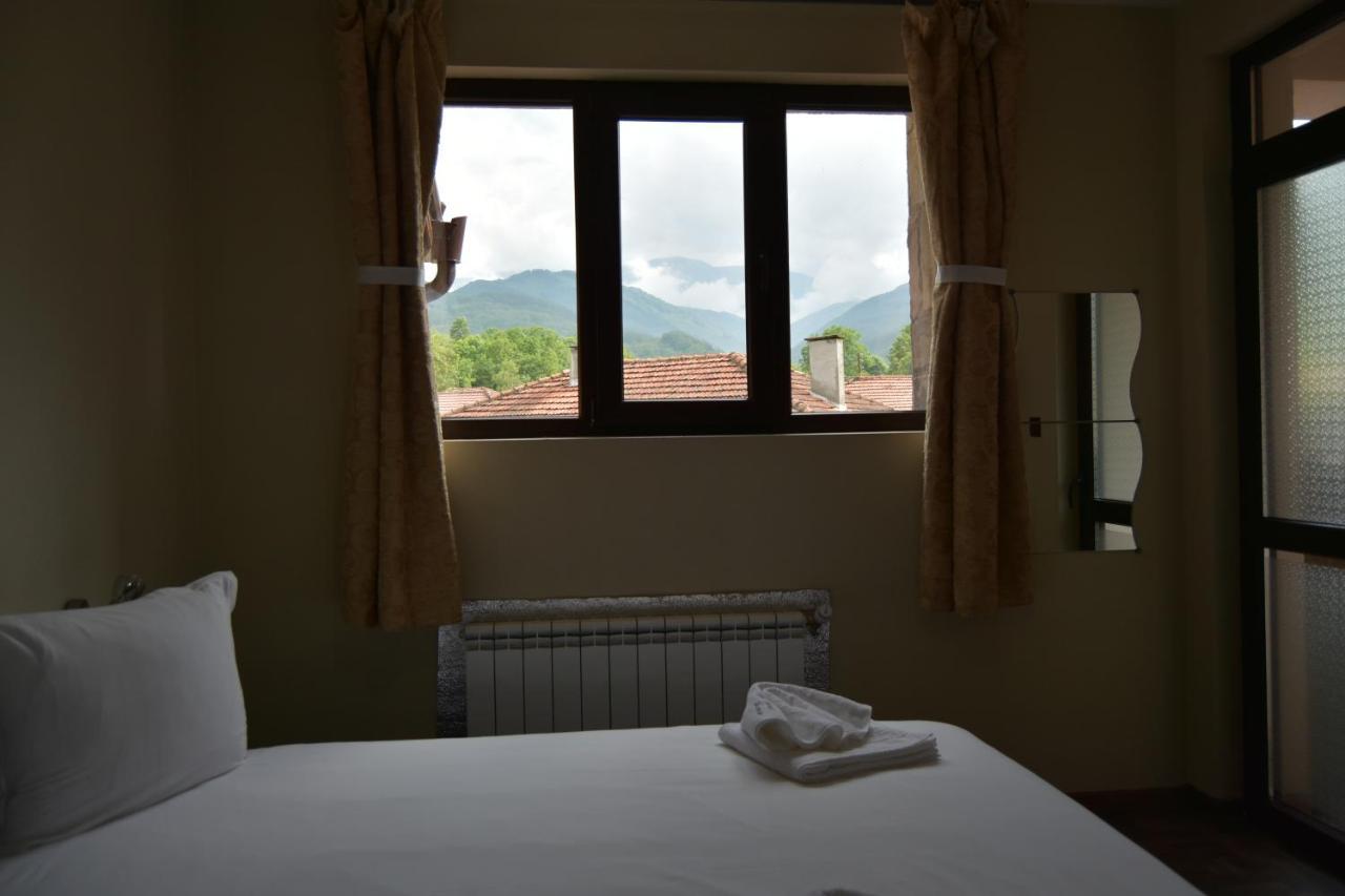 Family Hotel Balkana Apriltsi (Lovech) Exterior foto